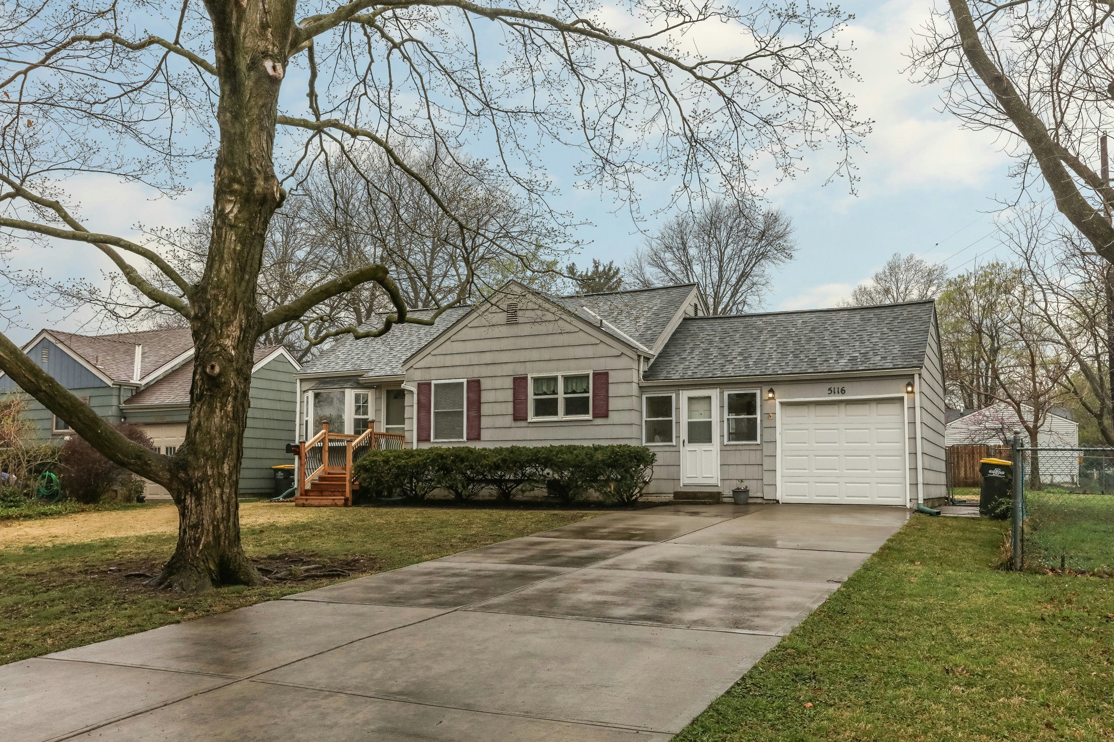 5116 Reeds Road, Mission, KS 66202, Presented by The TaylorMade Team